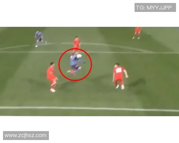 球星专注赛场忽视足球宝贝背后原因与对策解析